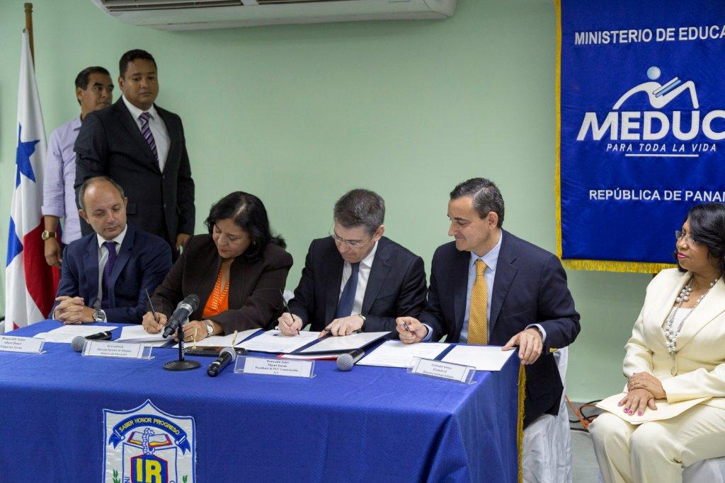 FCC moderniza las instalaciones del Instituto Rubiano como parte del programa “Mi Escuela Primero”